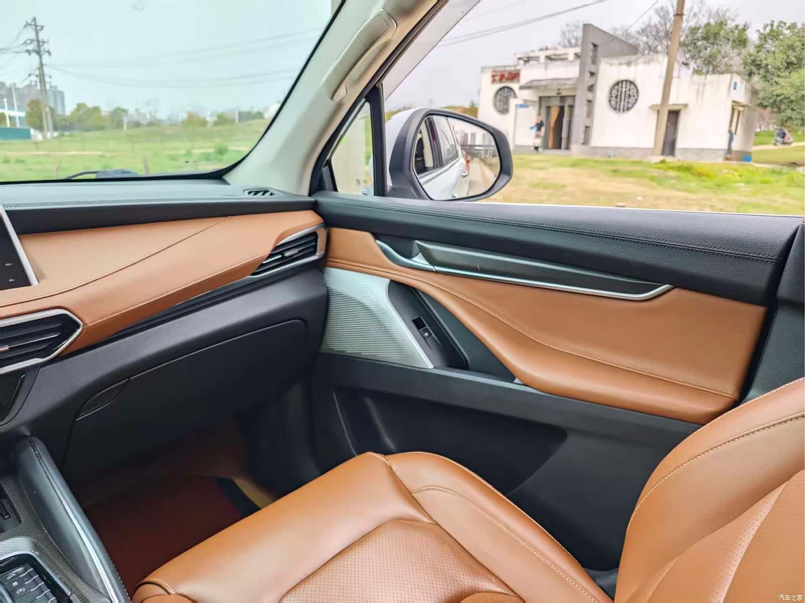 Maxus D90, 2019 13