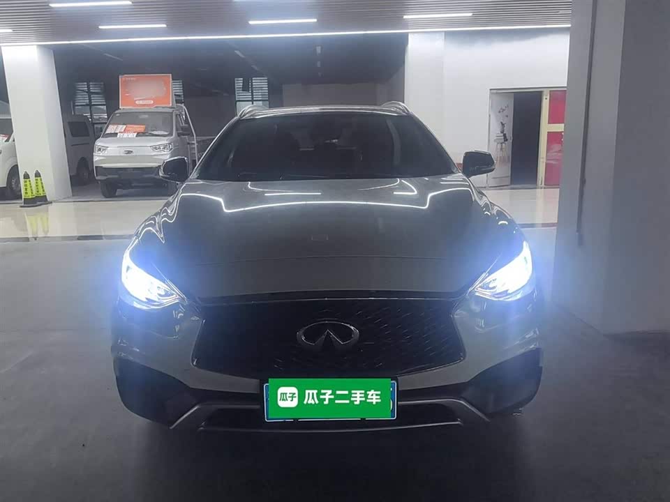 Infiniti QX30 Infiniti QX30