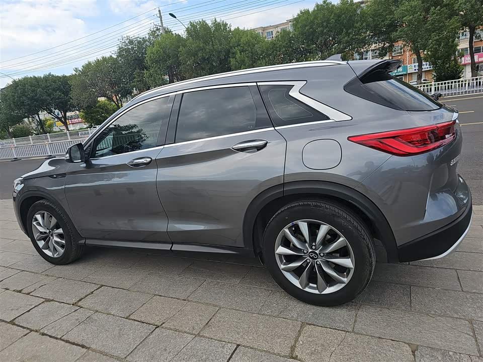 Infiniti QX50