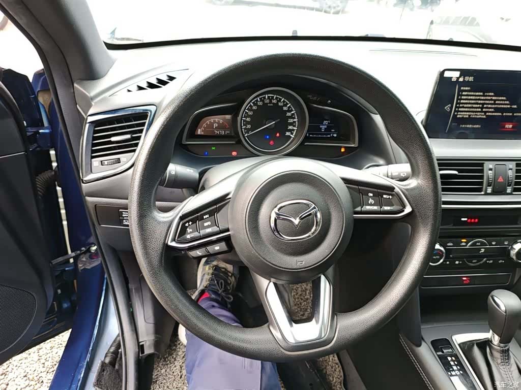 Mazda CX-4, 2021 11