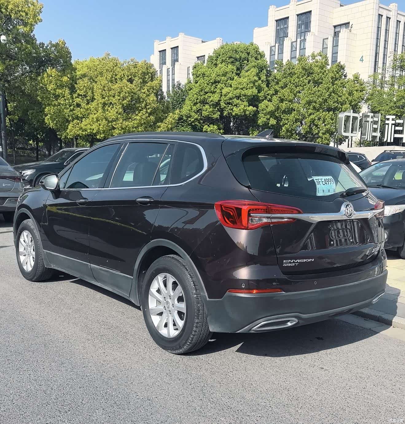 Buick Envision Plus, 2021 7