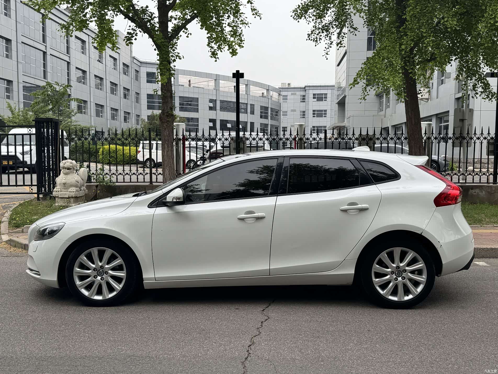 Volvo V40, 2015 26