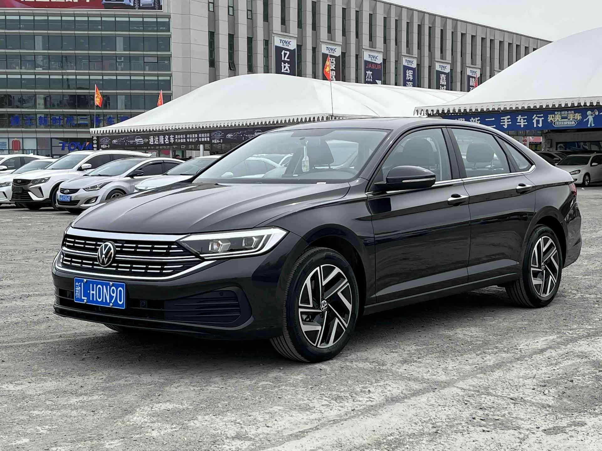 Volkswagen Sagitar, 2026 1