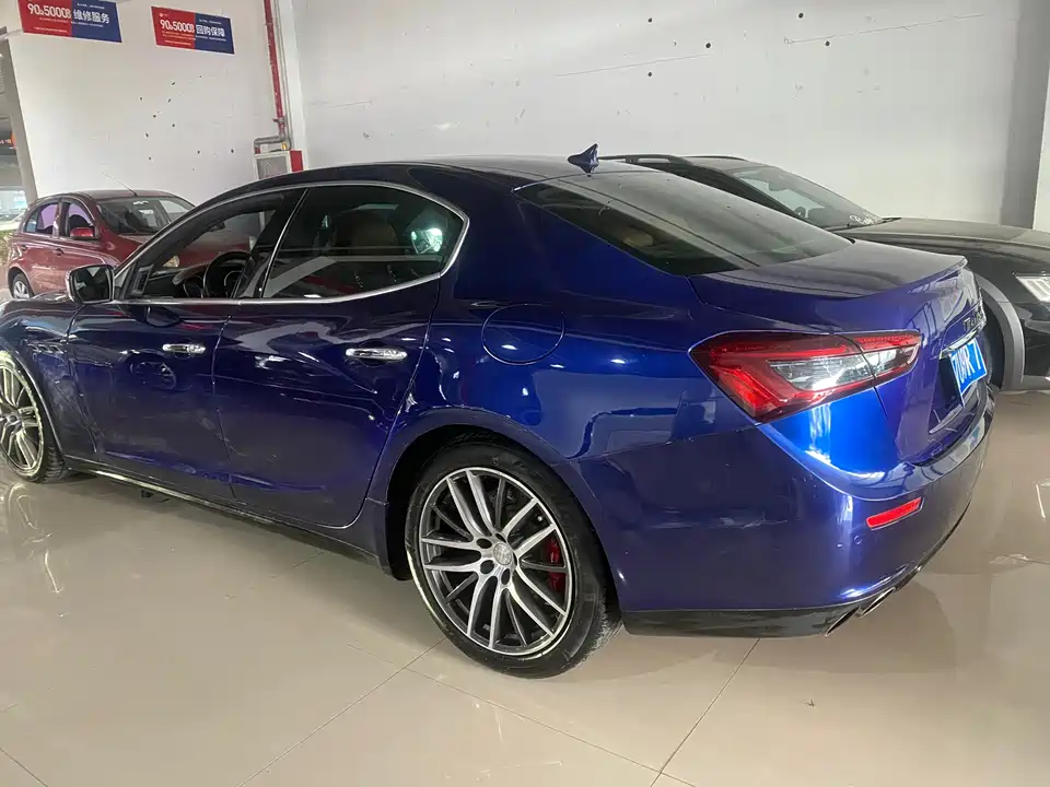 Maserati Ghibli