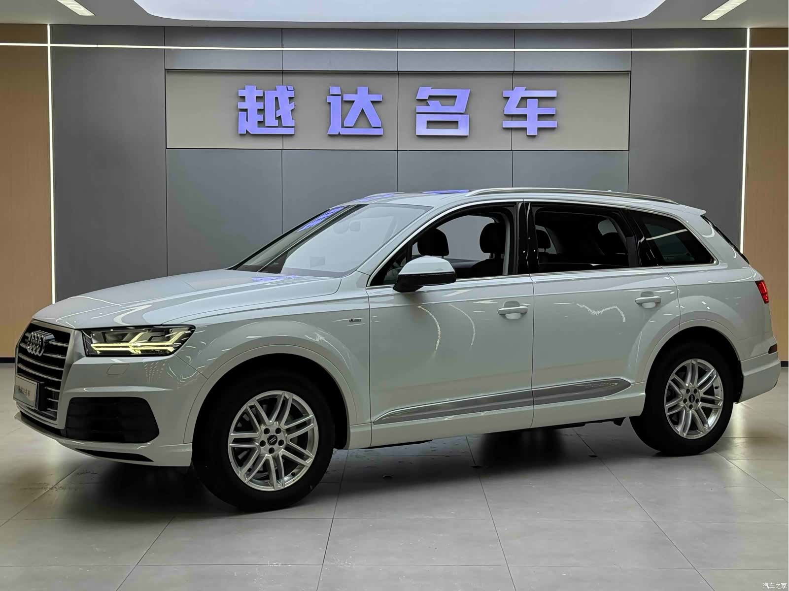 Audi Q7, 2019 1