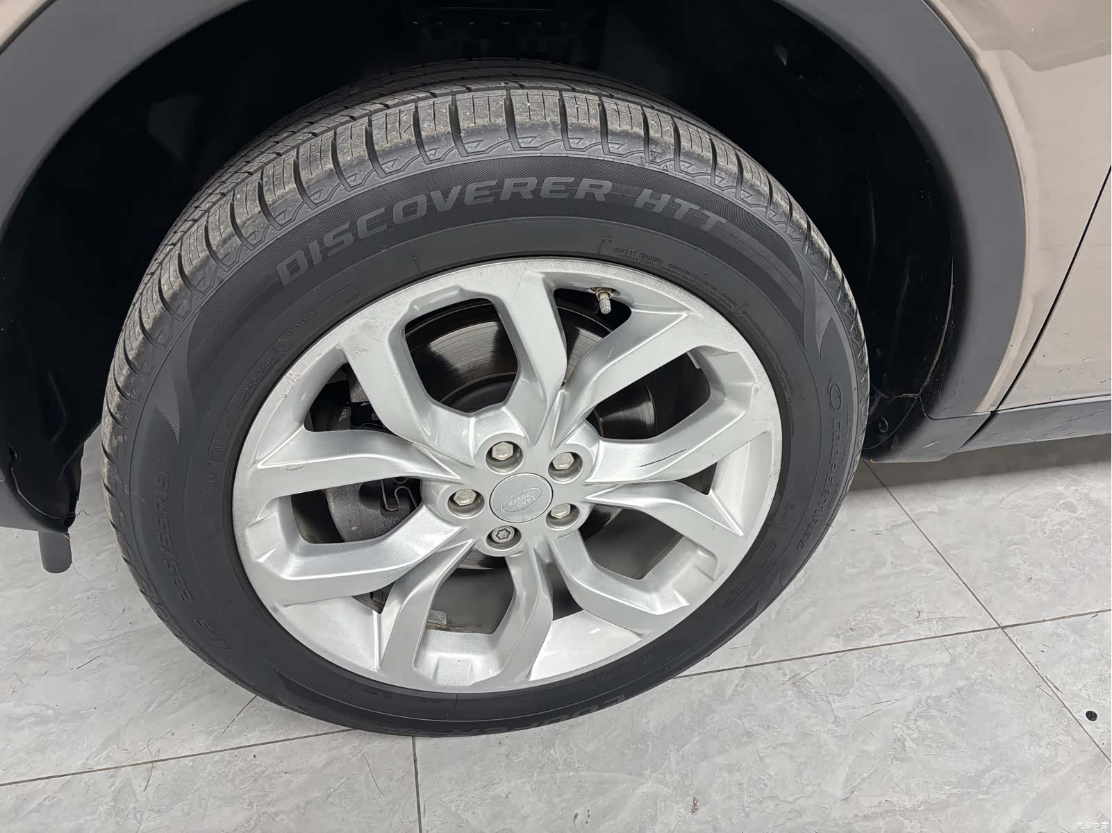 Land Rover Discovery, 2017 16