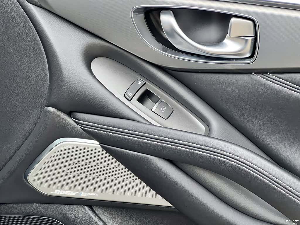 Infiniti Q60, 2018 11