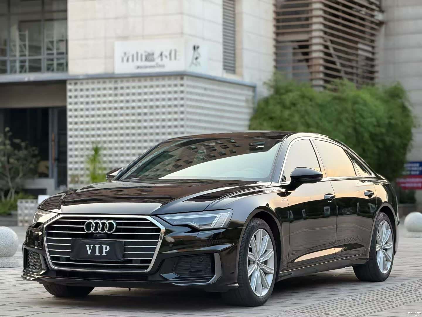 Audi A6L, 2021 3