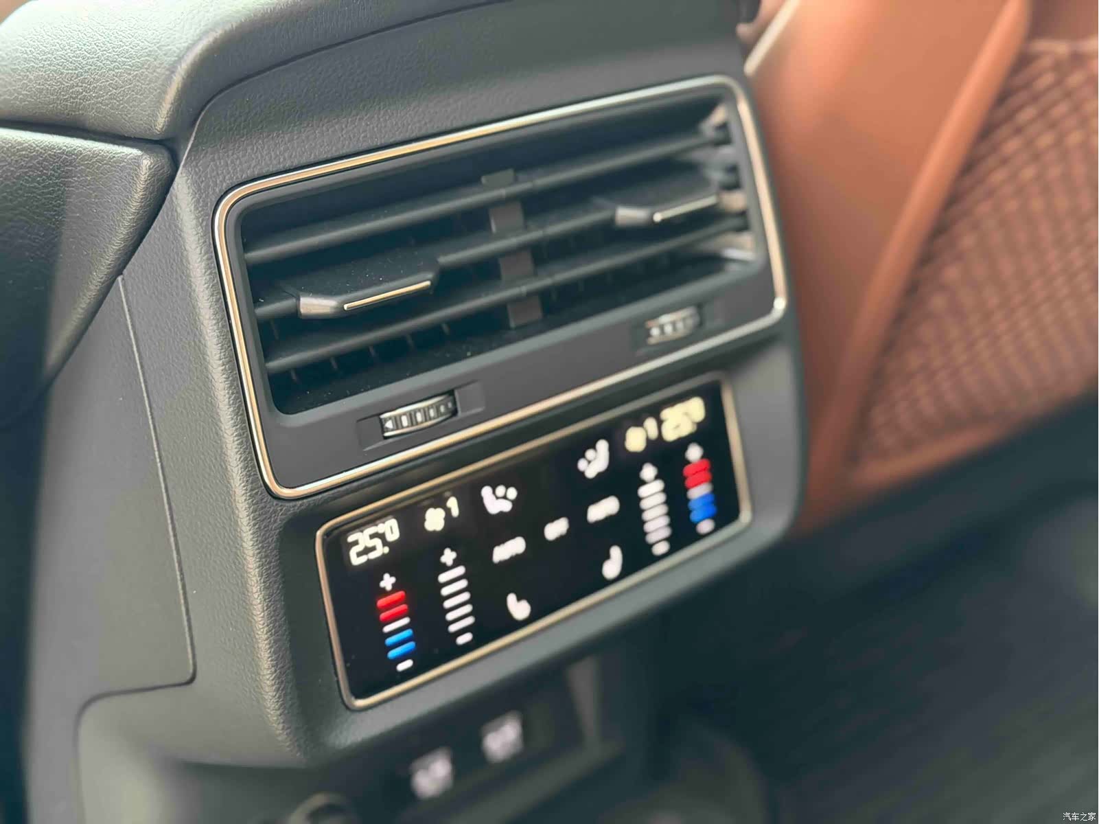 Audi Q8, 2019 6