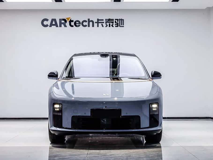 Li Auto i8