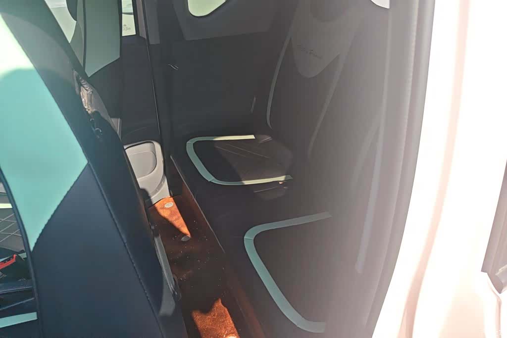 Wuling MINIEV, 2021 11