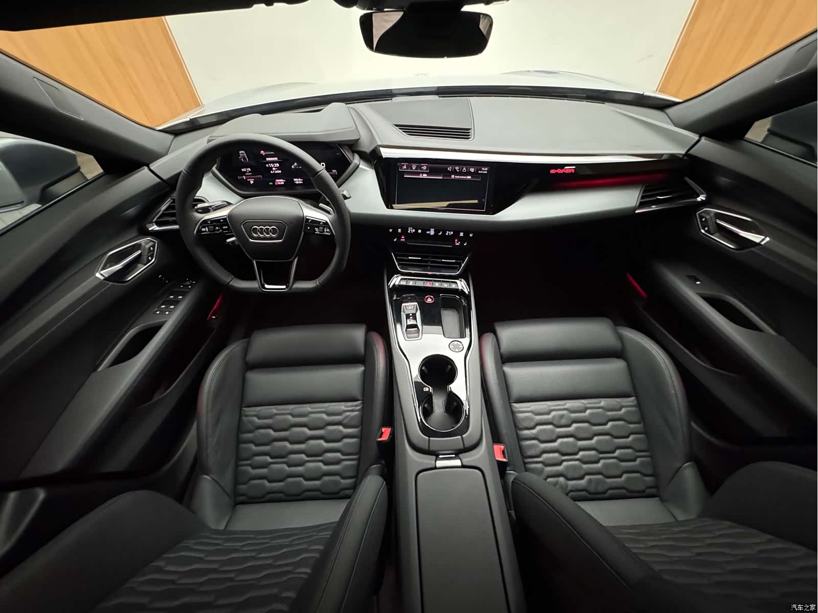 Audi e-tron, 2024 19