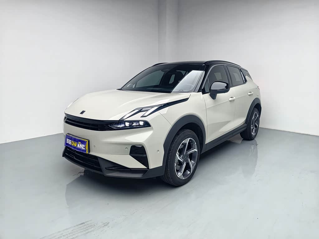 Lynk & Co 06