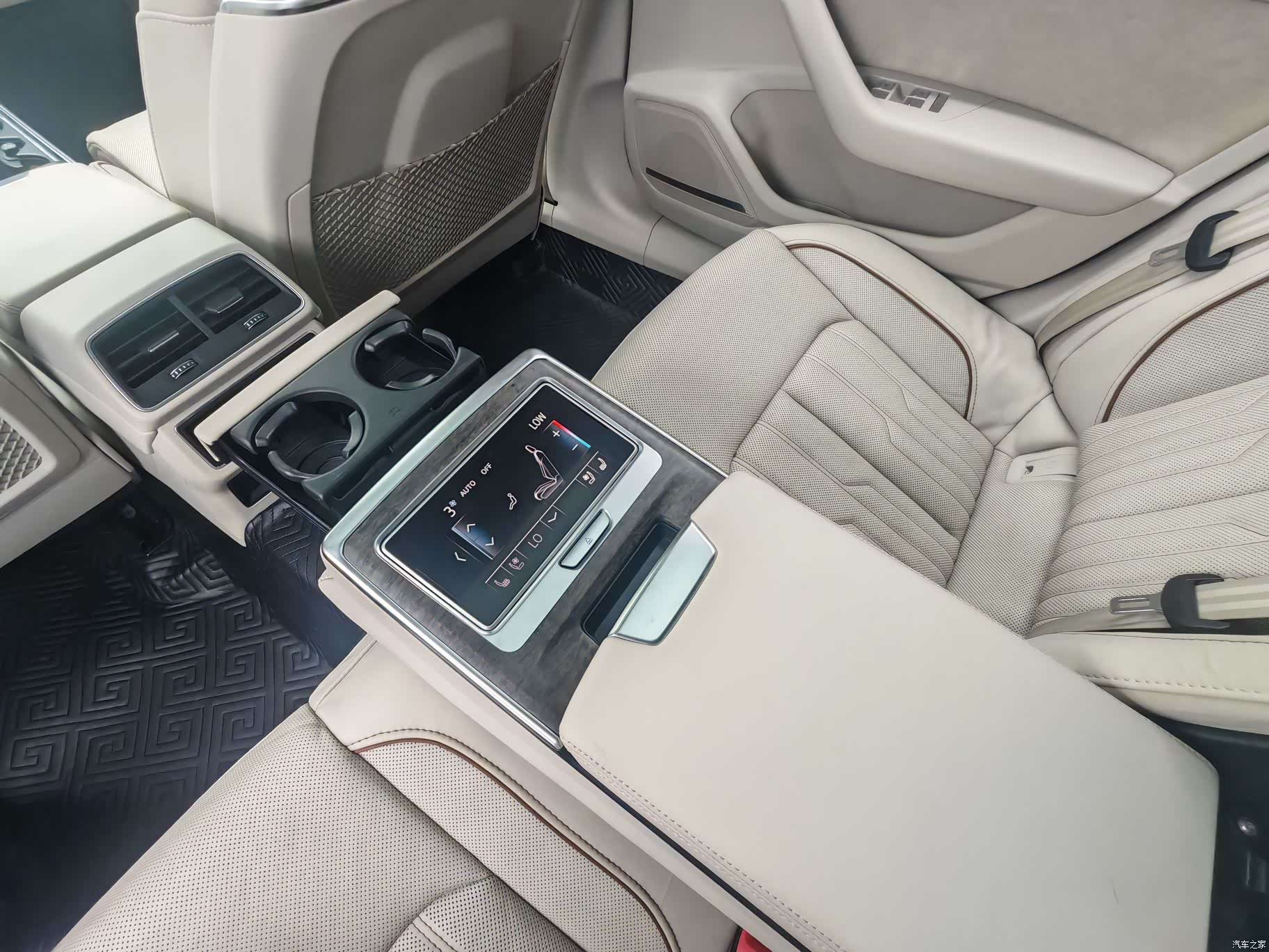 Audi A6L, 2020 19