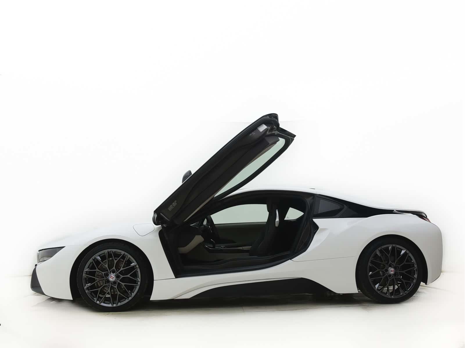 BMW i8, 2017 8