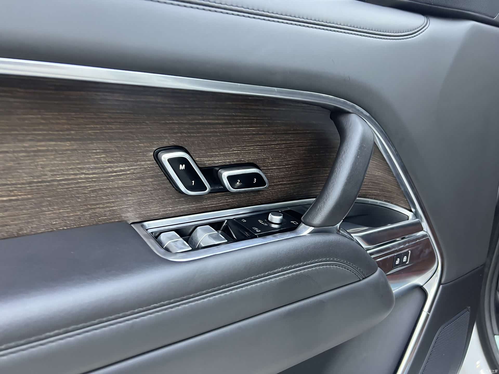 Land Rover Range Rover, 2023 13