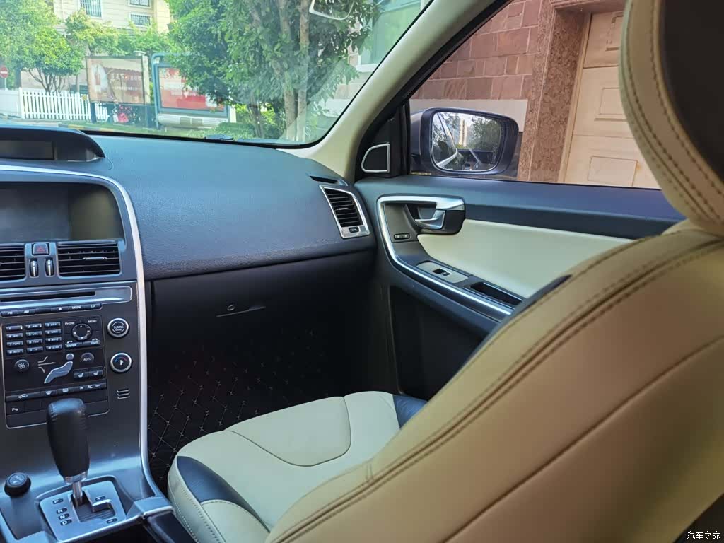 Volvo XC60, 2011 все фото