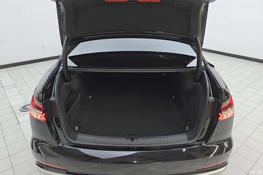 Audi A6L, 2024 4