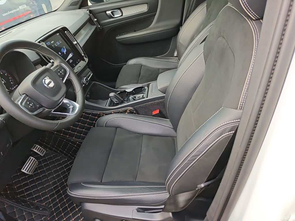 Volvo XC40, 2021 15