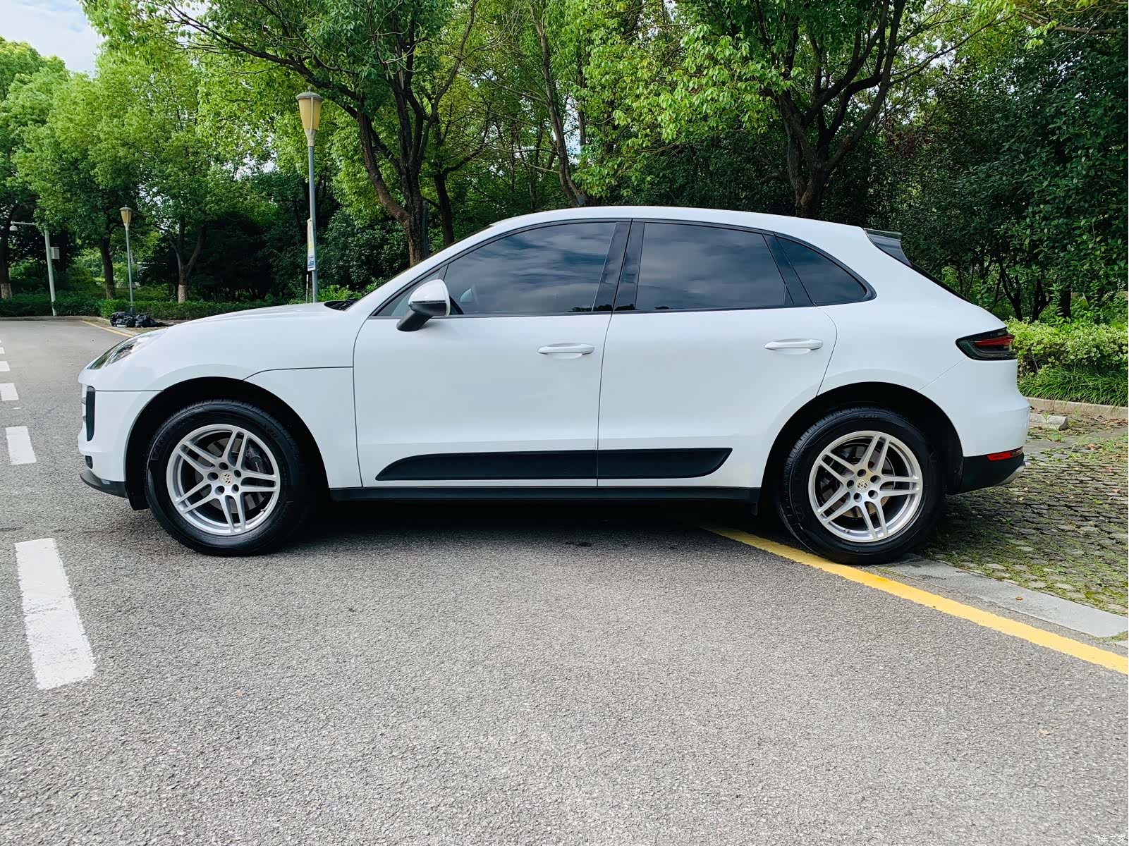 Porsche Macan, 2020 все фото