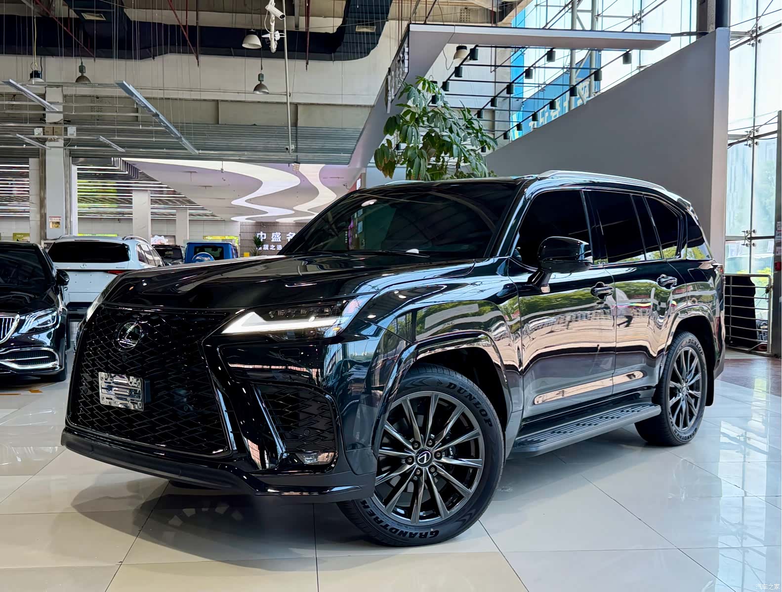Lexus LX, 2026 2