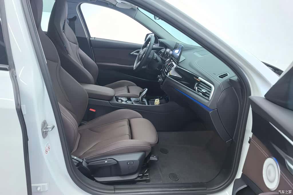 BMW 1 Series, 2022 8
