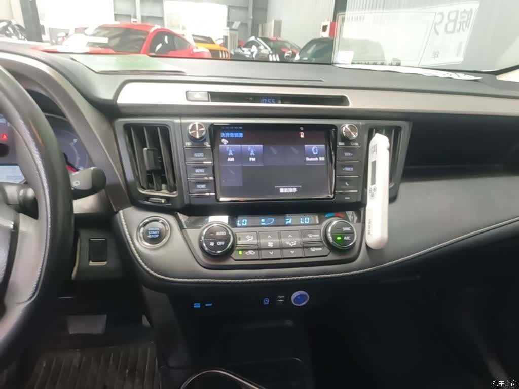 Toyota RAV4, 2018 13