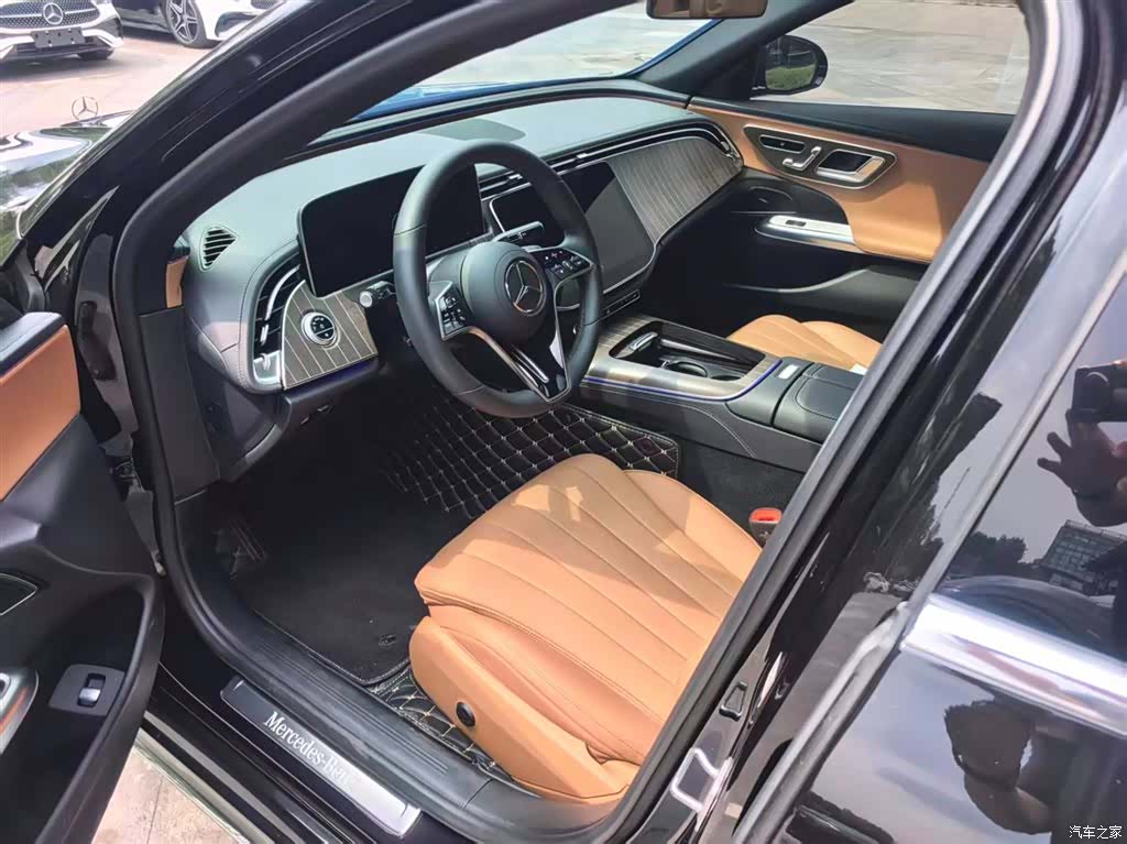 Mercedes-Benz E-Class, 2024 12