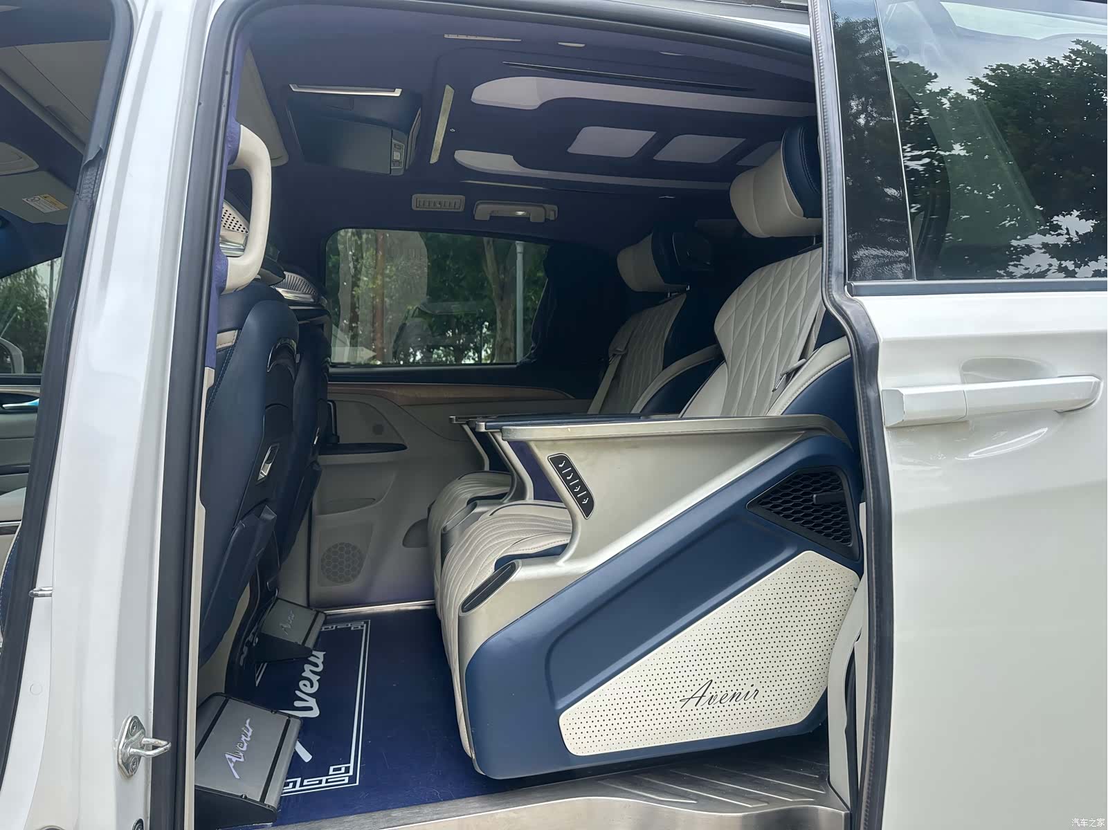 Buick GL8, 2019 6