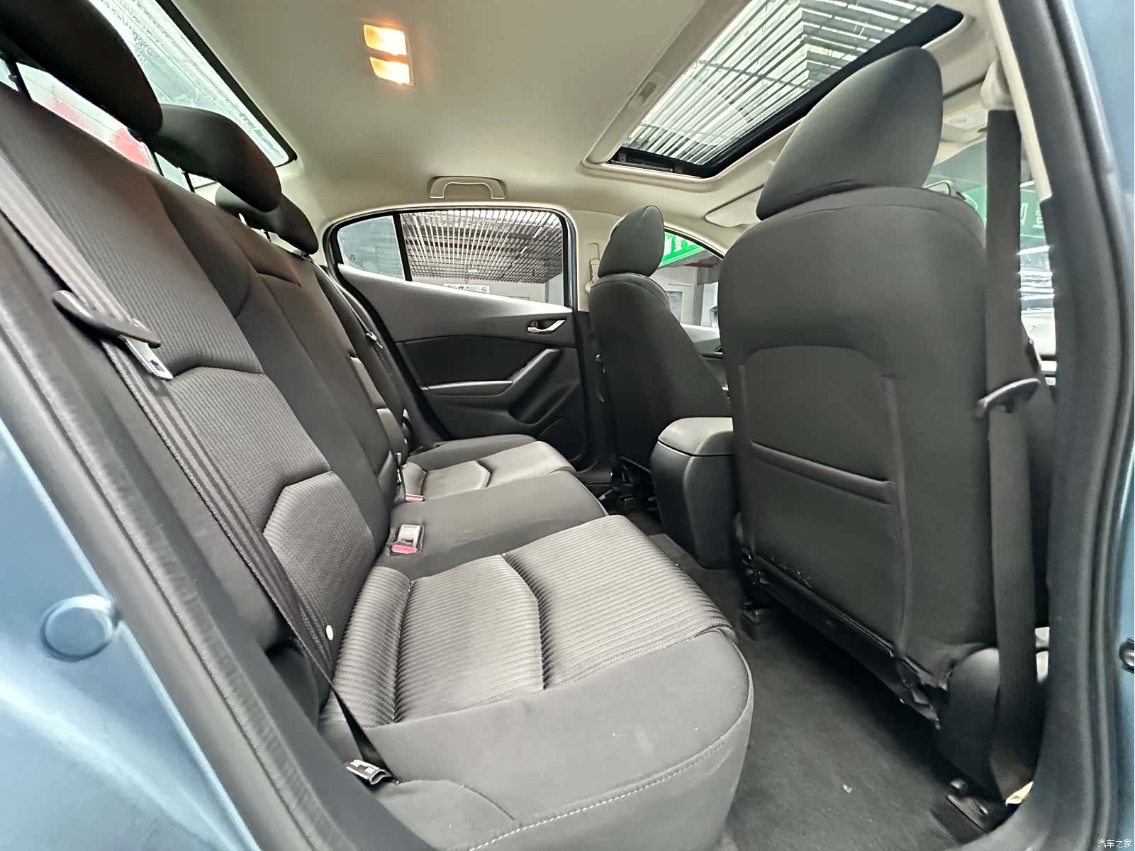 Mazda Mazda3, 2014 9