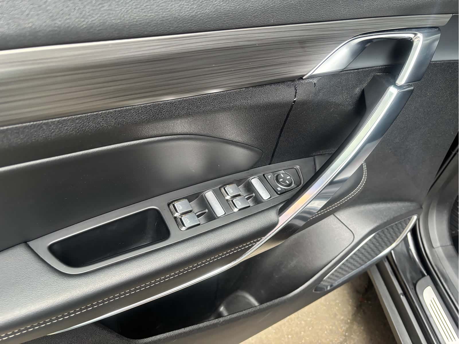 Geely Boyue, 2020 8
