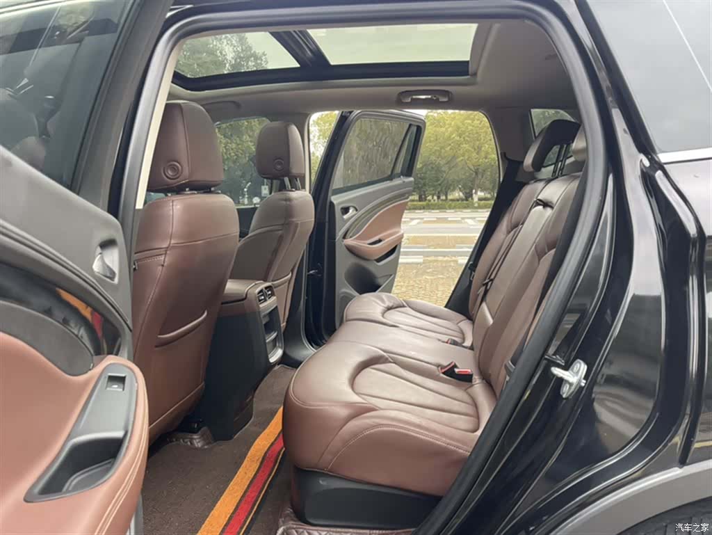 Buick Envision Plus, 2021 11