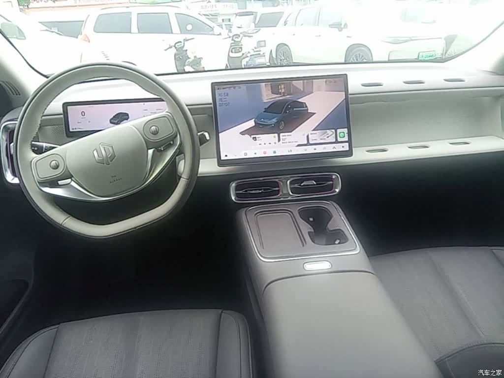 Leapmotor B01, 2025 10