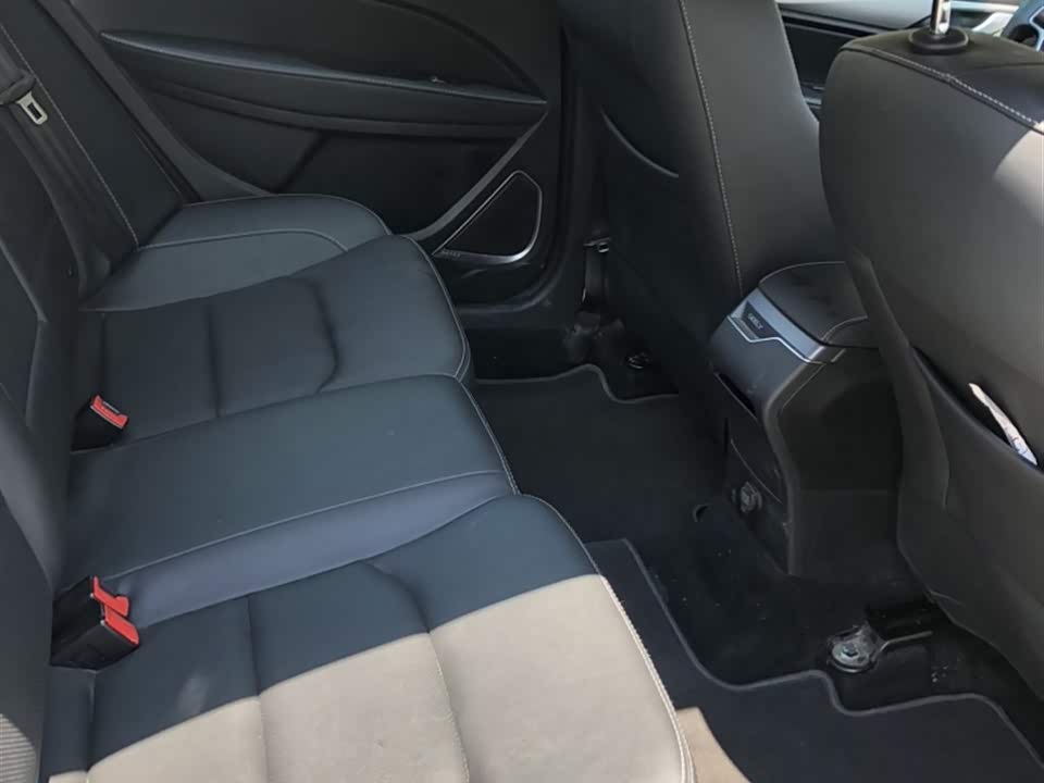 Geely Emgrand Geely Emgrand