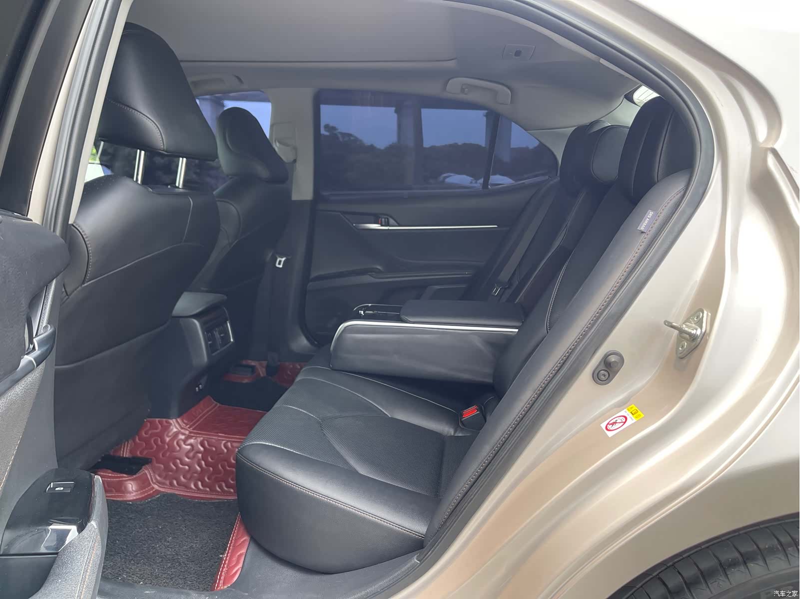 Toyota Camry, 2018 28