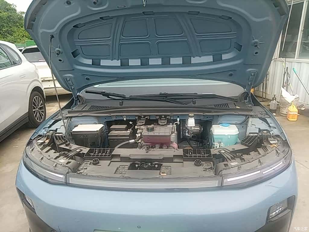 Leapmotor B01, 2025 20