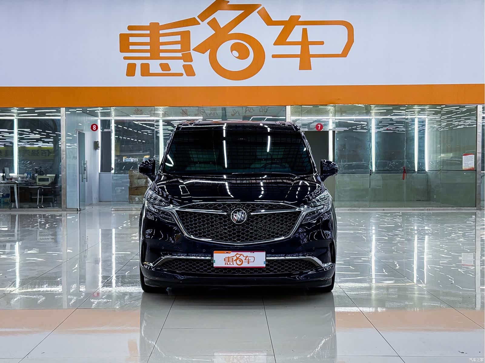 Buick GL8, 2021 3