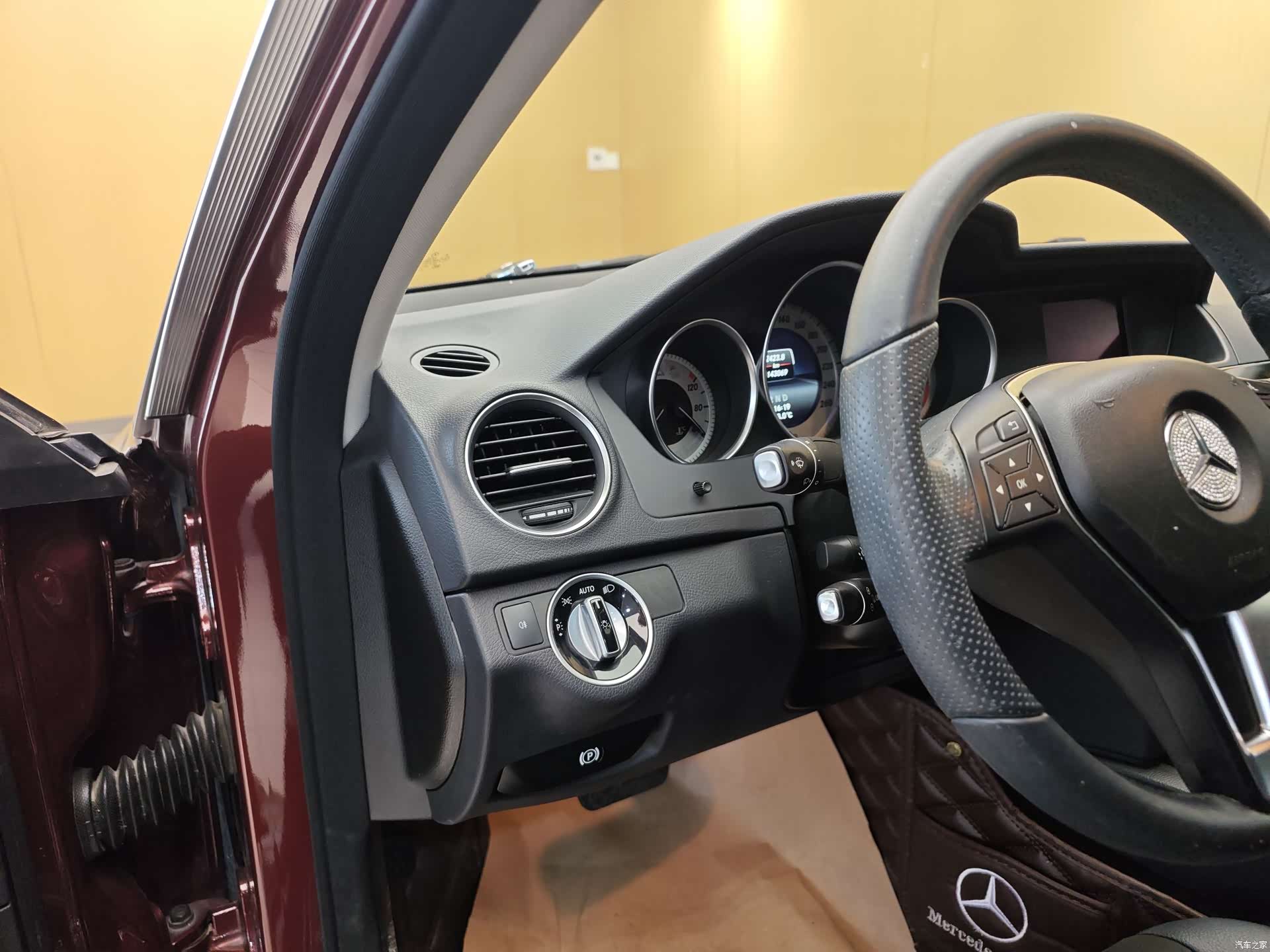 Mercedes-Benz C-Class, 2014 11