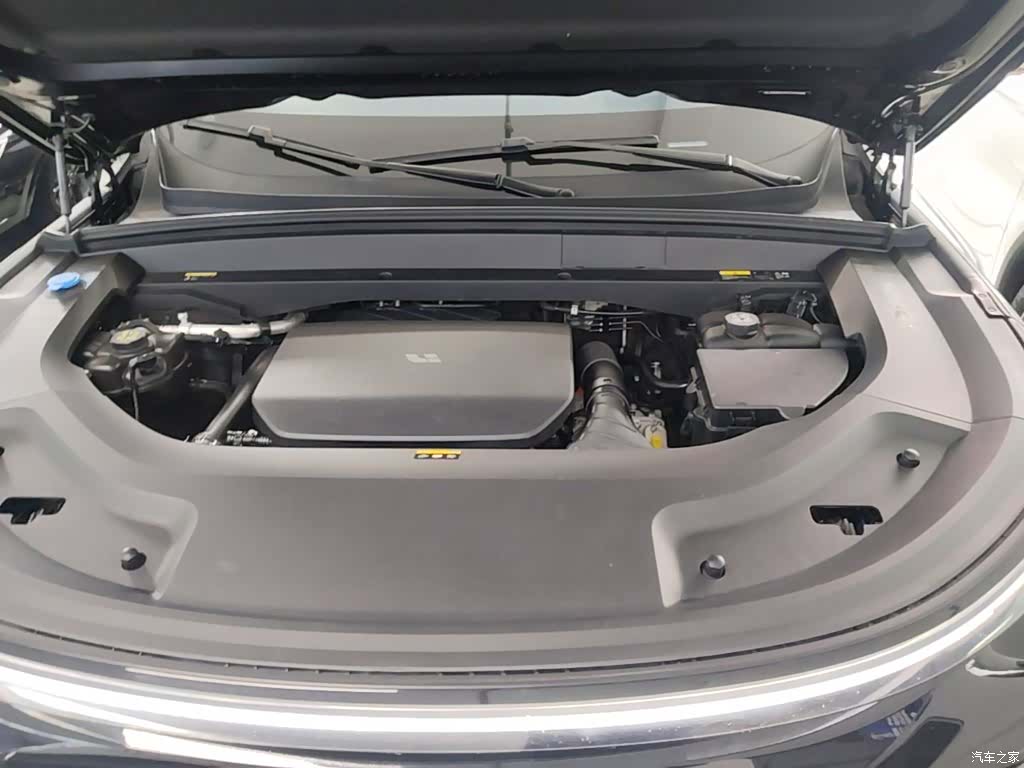 Li Auto L8, 2024 20