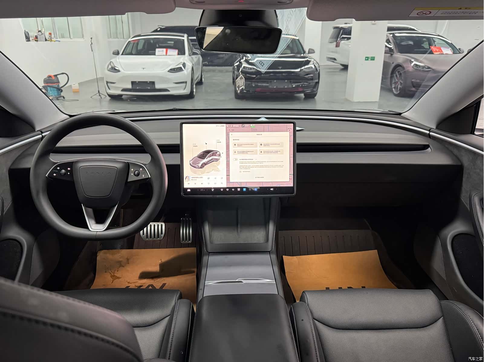 Tesla Model 3, 2024 все фото