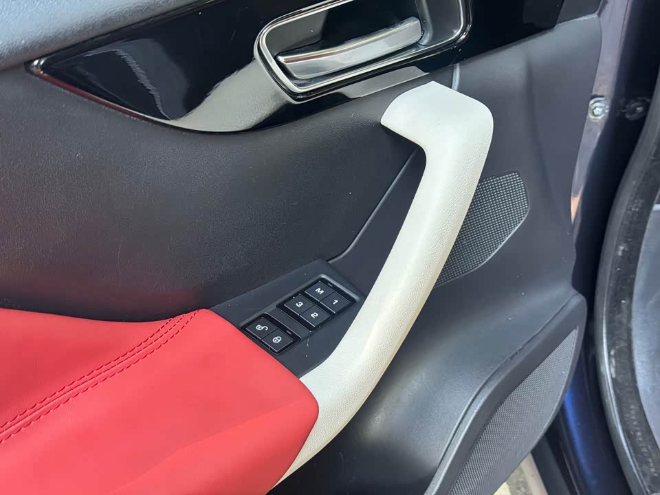 Jaguar F-PACE Jaguar F-PACE