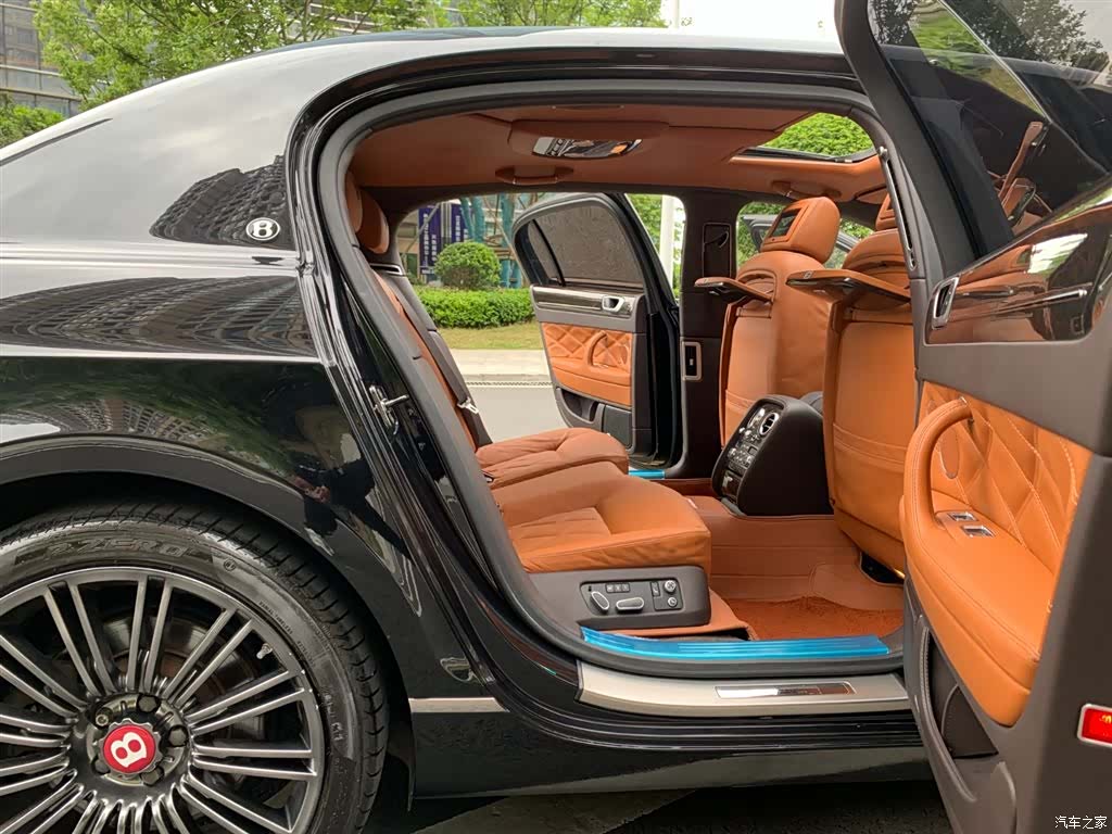 Bentley Flying Spur, 2012 14
