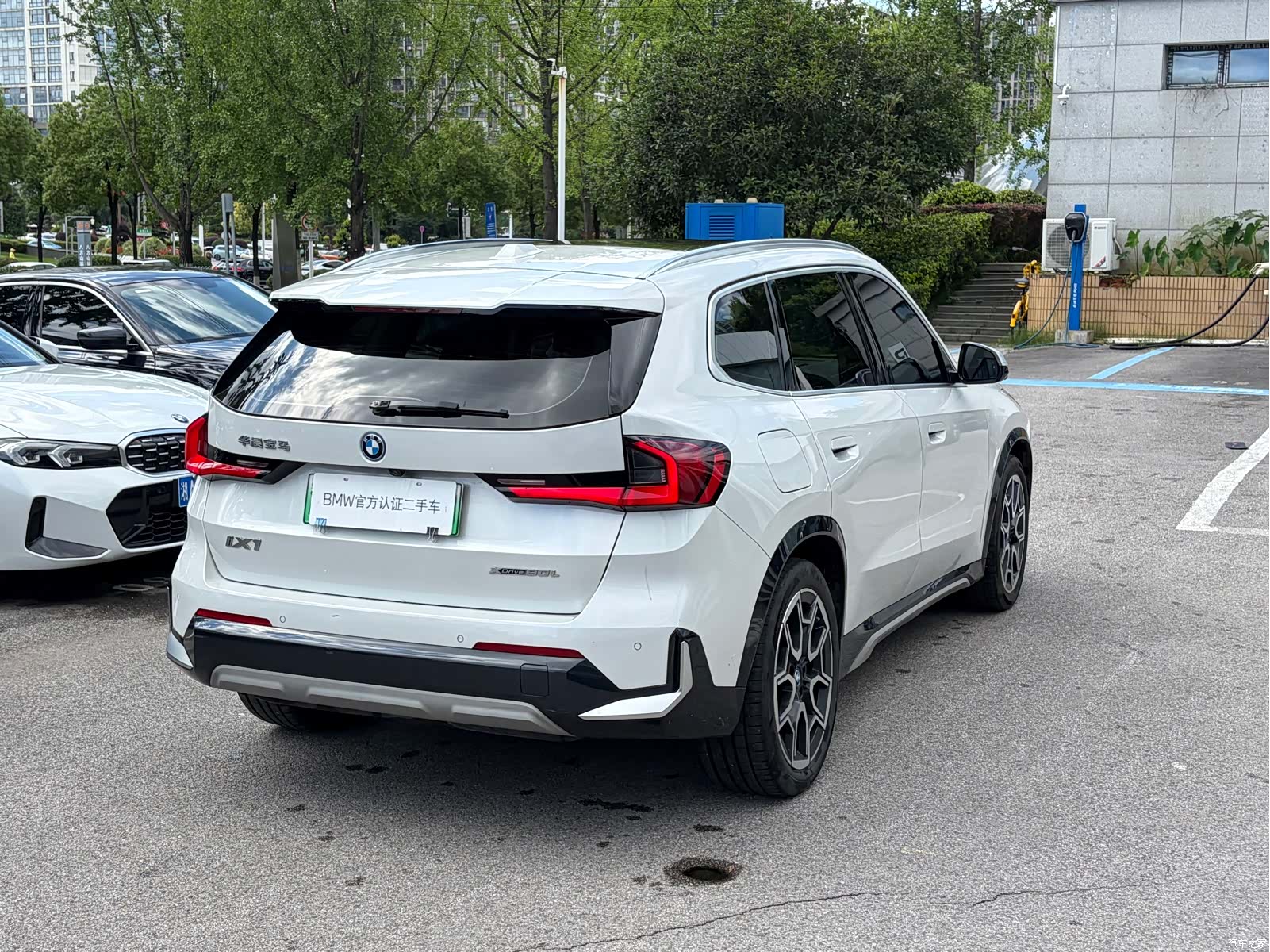 BMW iX1, 2023 4