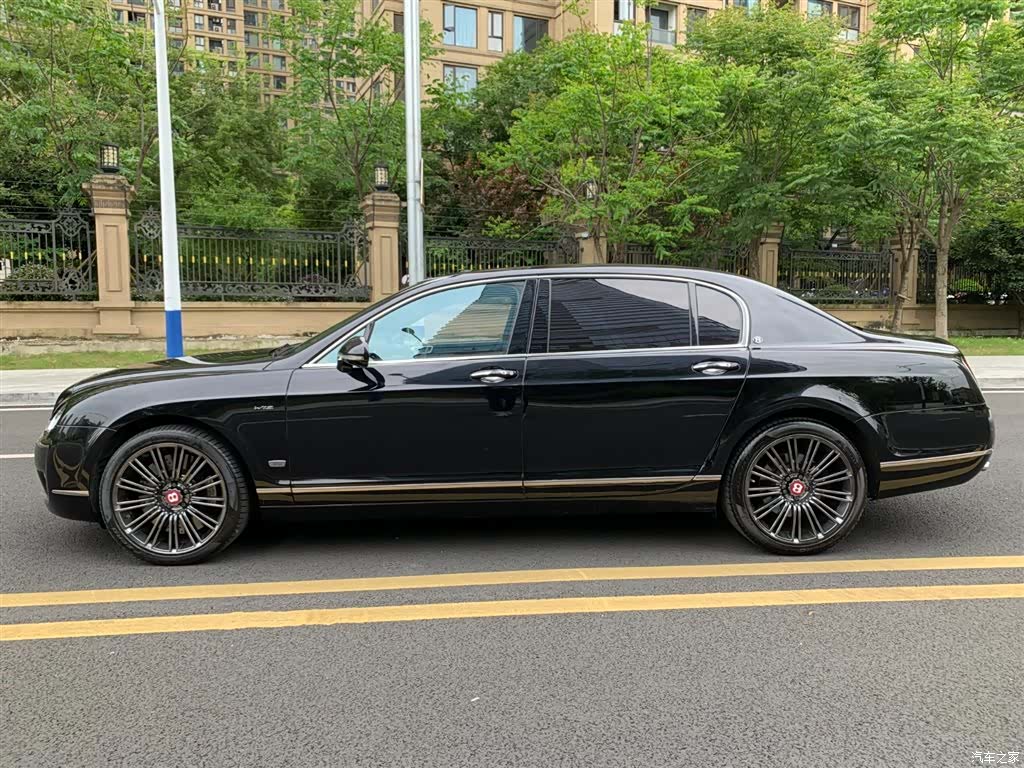 Bentley Flying Spur, 2012 7
