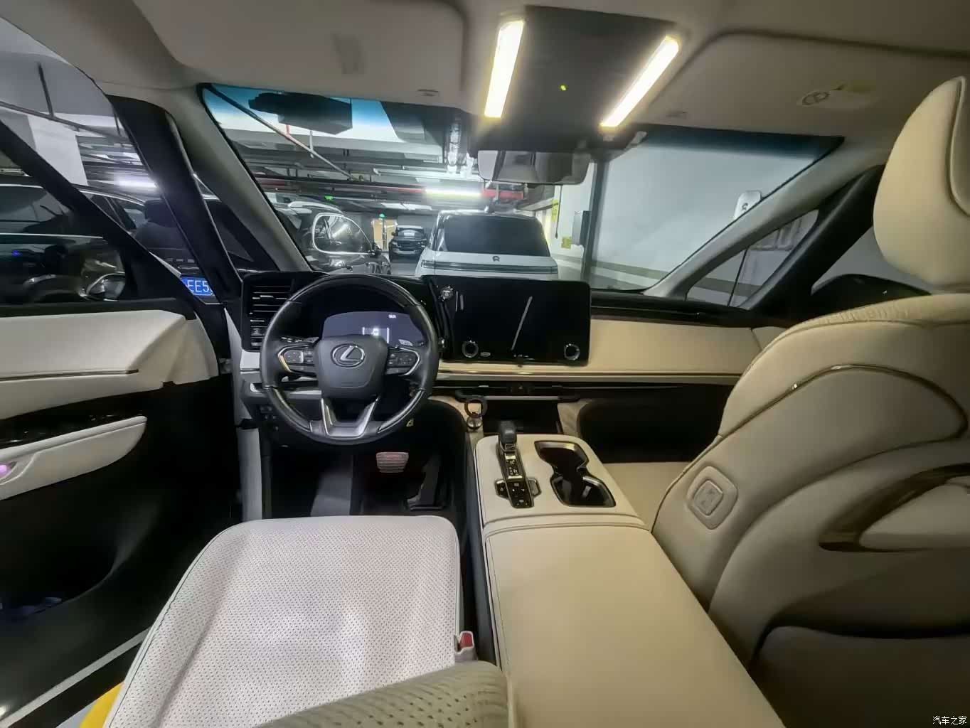 Lexus LM, 2024 6