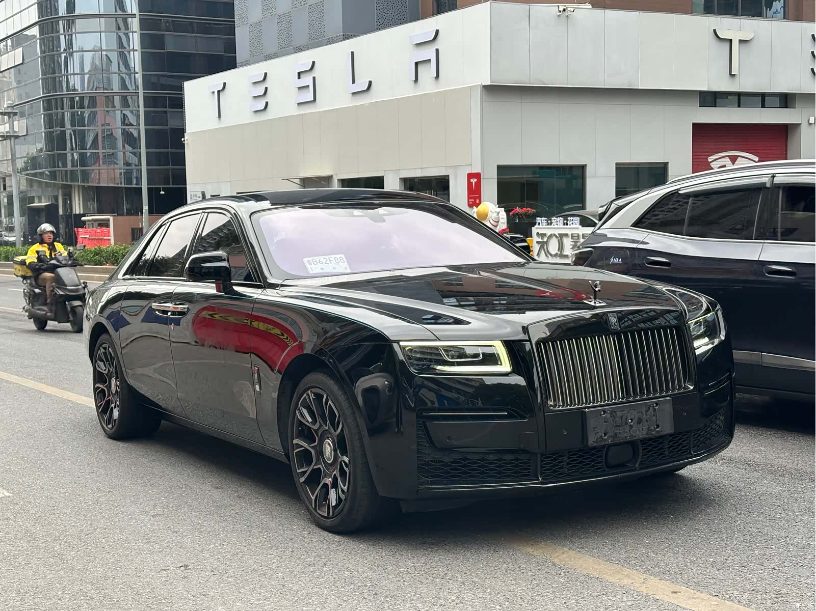 Rolls-Royce Ghost, 2022 3