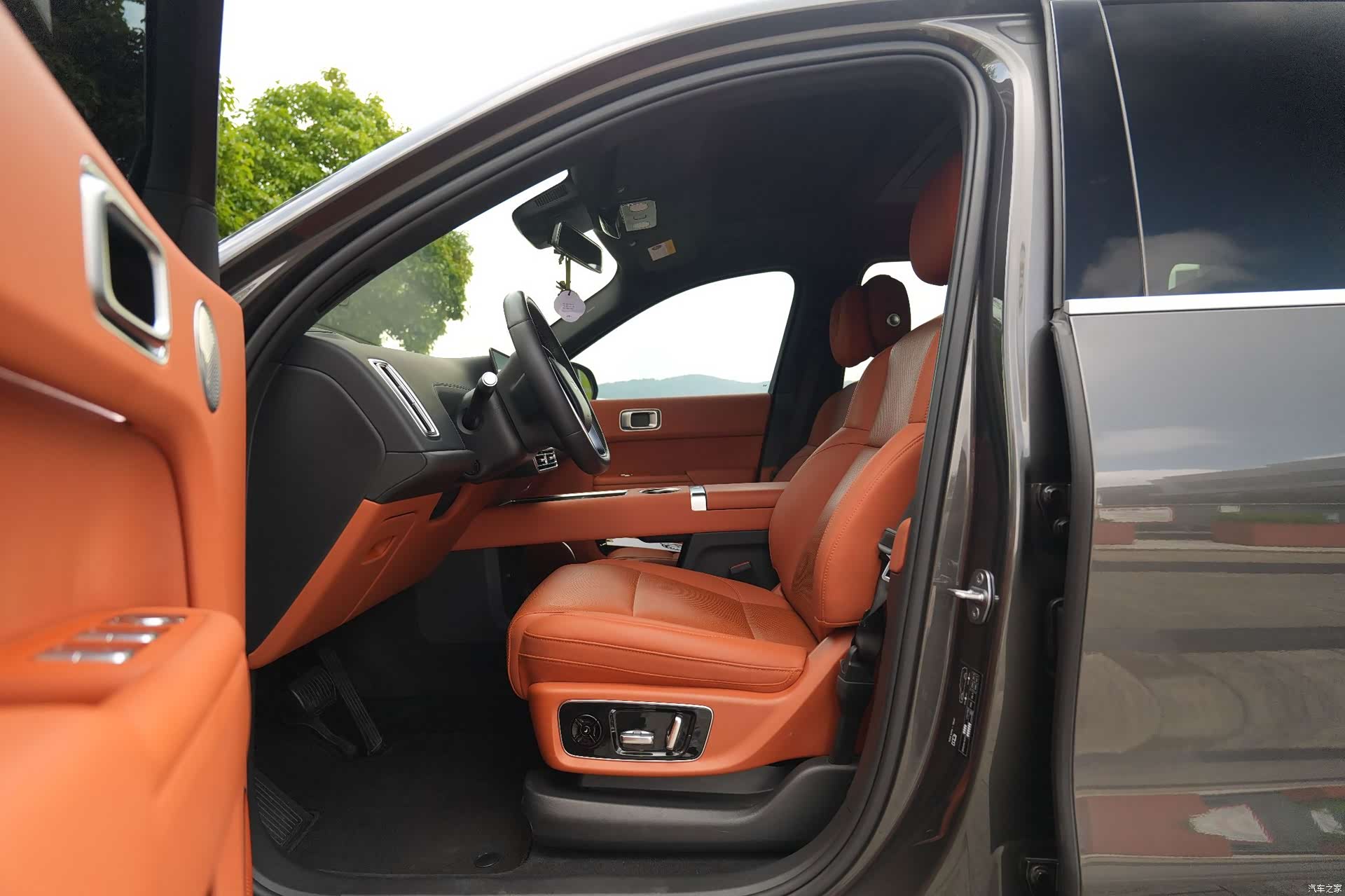 Li Auto L9, 2024 4