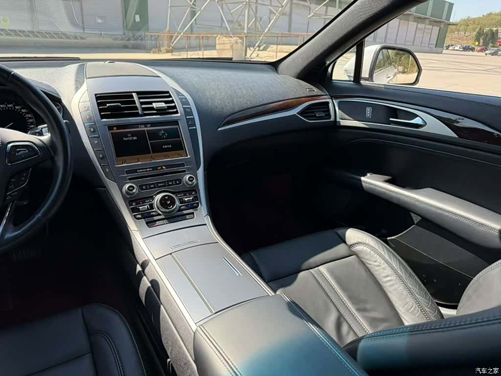 Lincoln MKZ, 2017 17