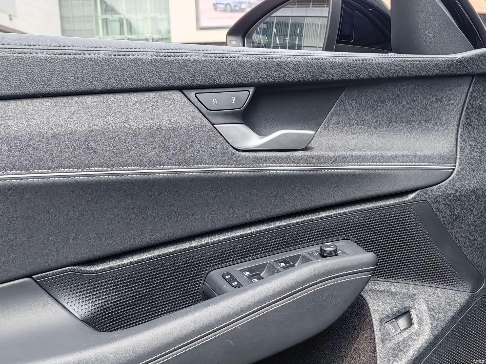 Volkswagen Passat, 2025 10