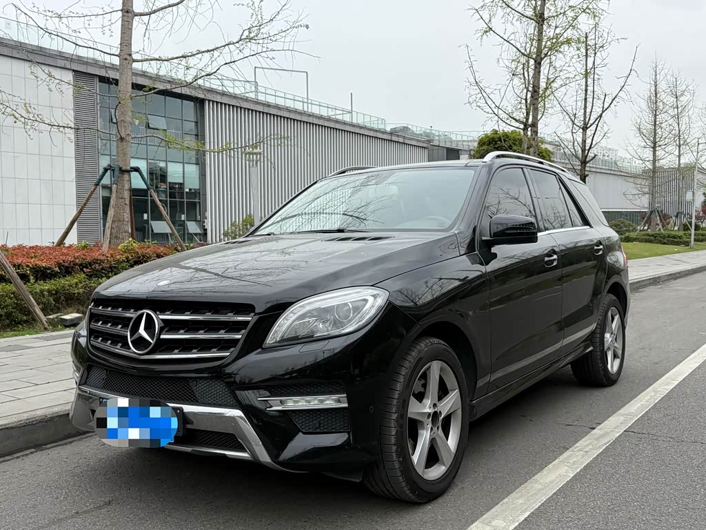 Mercedes-Benz M